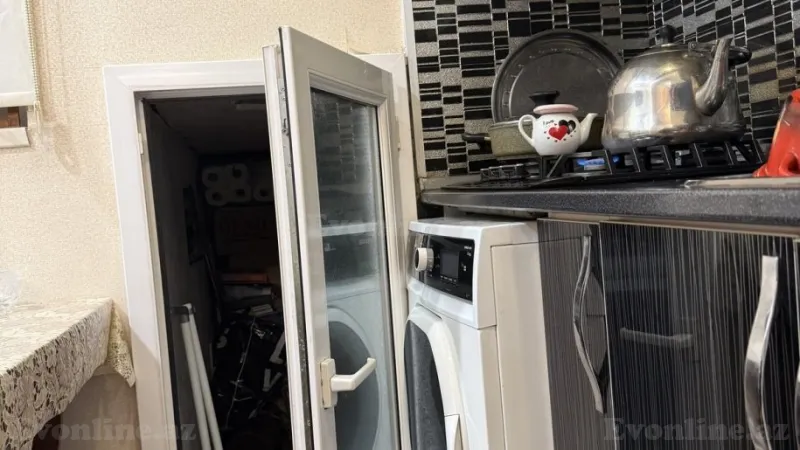 Satılır 3 otaqlı Mənzil Köhnə tikili 70 m² Yeni Yasamal - şəkil 4