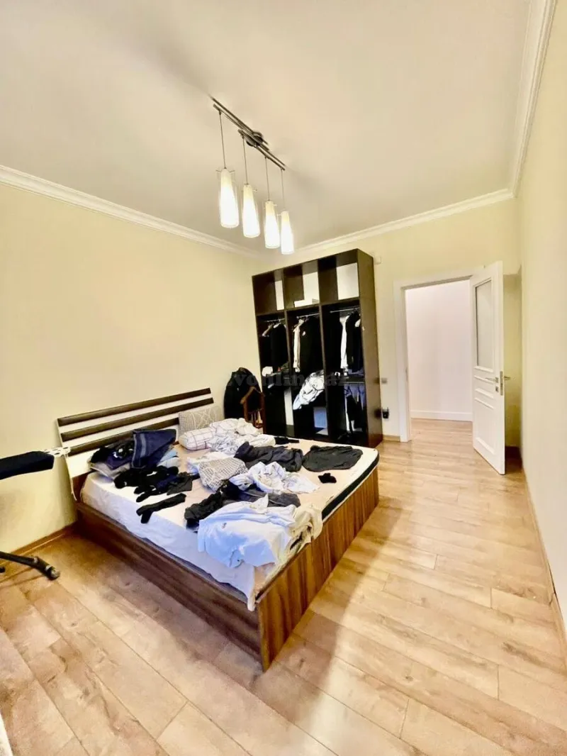 Kirayə verilir 3 otaqlı Mənzil Yeni tikili 140 m² Sahil m. - şəkil 6