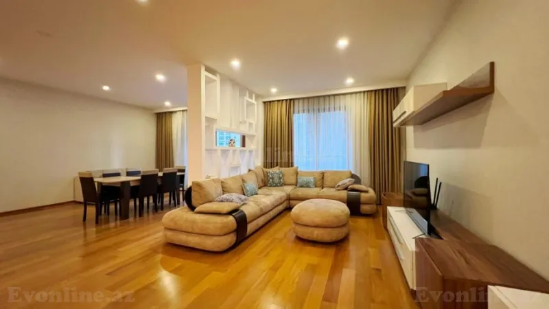 Kirayə verilir 4 otaqlı Mənzil Yeni tikili 220 m² Səbail r. - şəkil 2