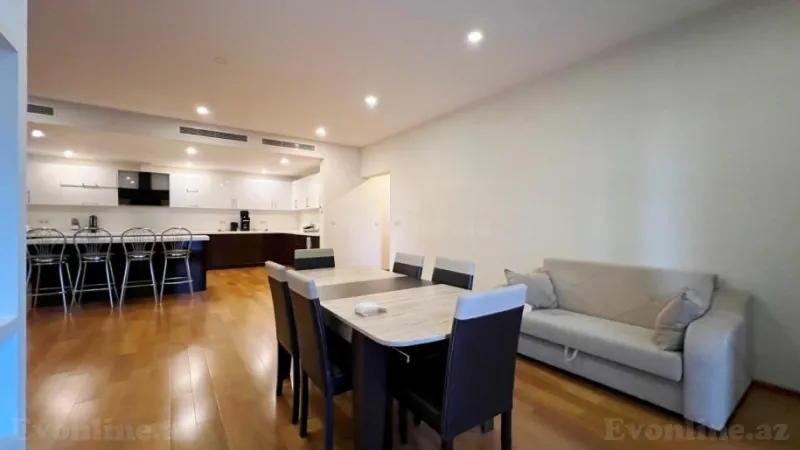 Kirayə verilir 4 otaqlı Mənzil Yeni tikili 220 m² Səbail r. - şəkil 4