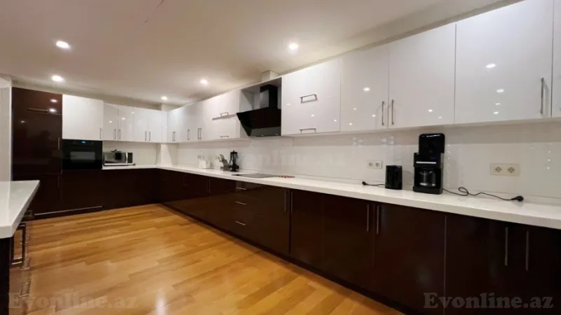 Kirayə verilir 4 otaqlı Mənzil Yeni tikili 220 m² Səbail r. - şəkil 7