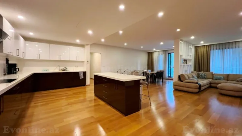 Kirayə verilir 4 otaqlı Mənzil Yeni tikili 220 m² Səbail r. - şəkil 8