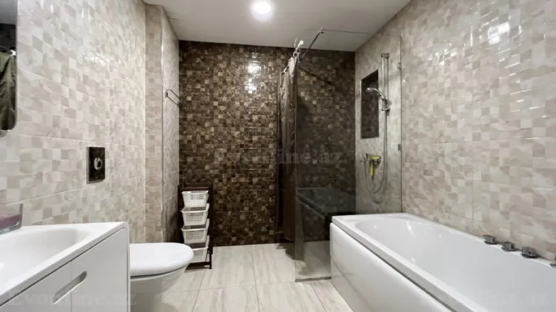 Kirayə verilir 4 otaqlı Mənzil Yeni tikili 220 m² Səbail r. - şəkil 13