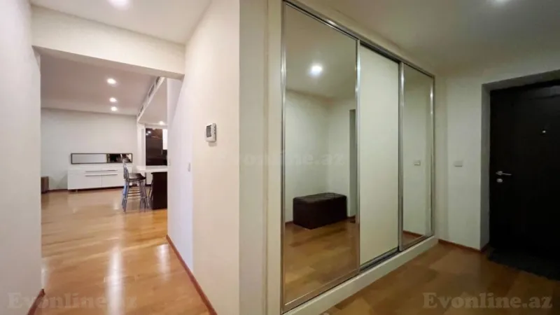 Kirayə verilir 4 otaqlı Mənzil Yeni tikili 220 m² Səbail r. - şəkil 18