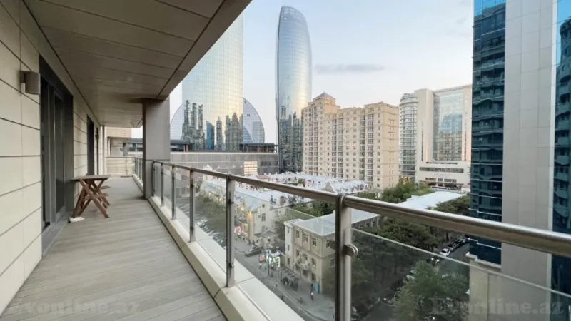 Kirayə verilir 4 otaqlı Mənzil Yeni tikili 220 m² Səbail r. - şəkil 20