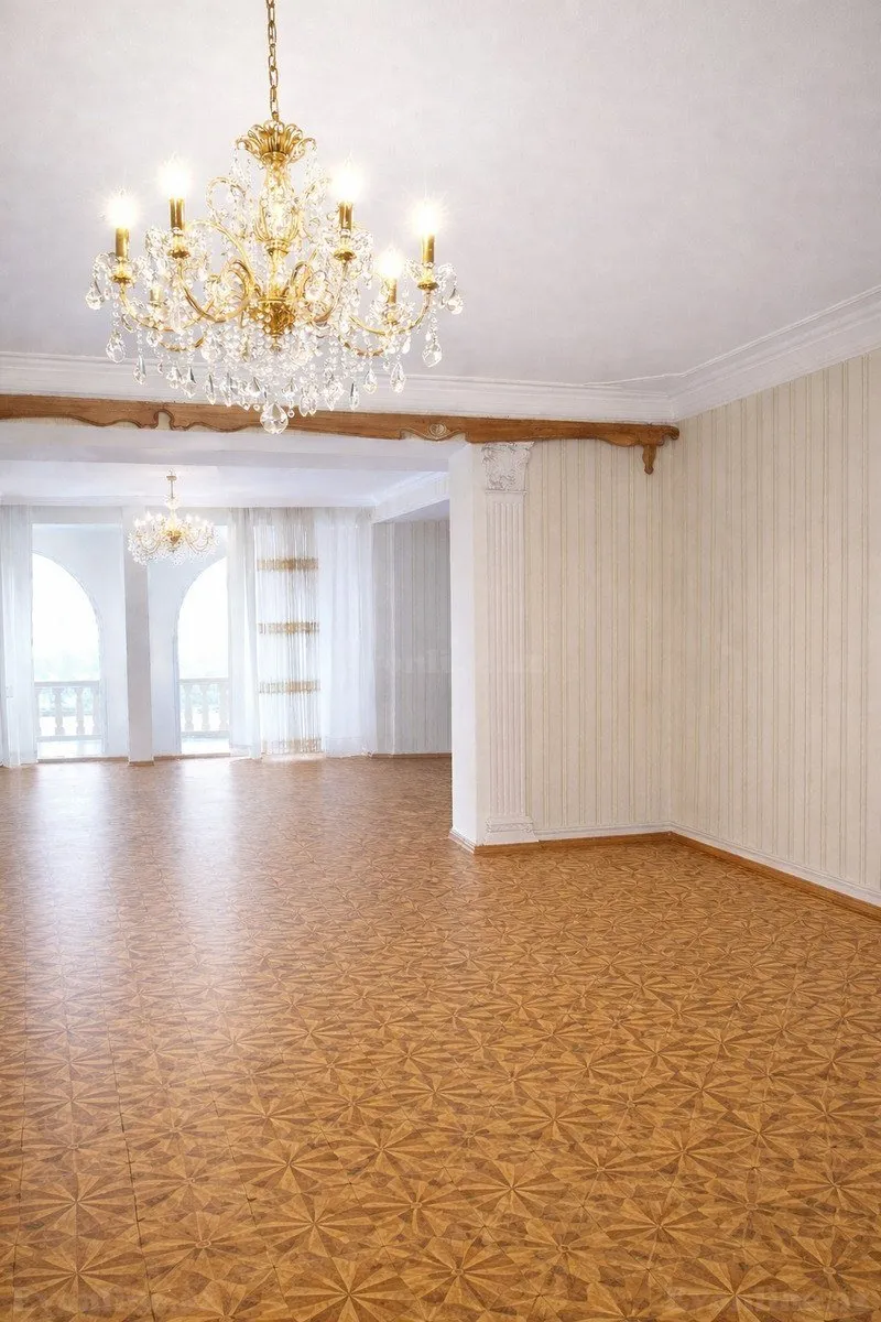 7 otaqlı Mənzil 250 m² 28 May m. Satılır