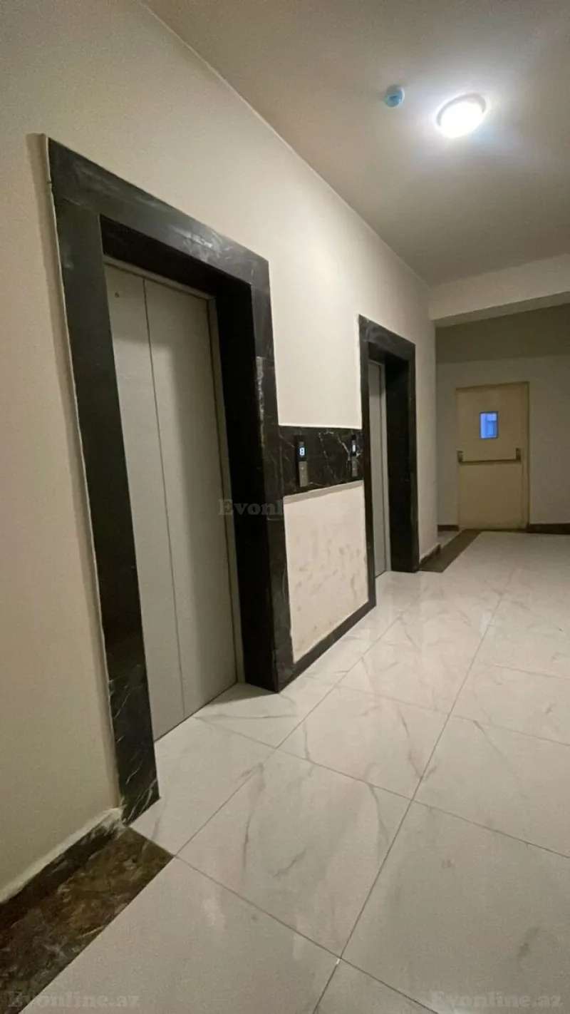 Satılır 7 otaqlı Mənzil Köhnə tikili 250 m² 28 May m. - şəkil 5