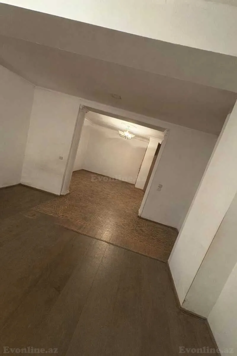 Satılır 7 otaqlı Mənzil Köhnə tikili 250 m² 28 May m. - şəkil 10