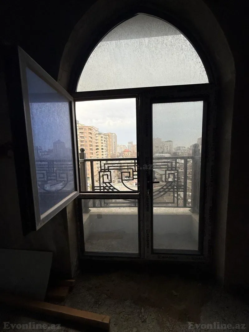 Satılır 3 otaqlı Mənzil Yeni tikili 168 m² 28 May m. - şəkil 16