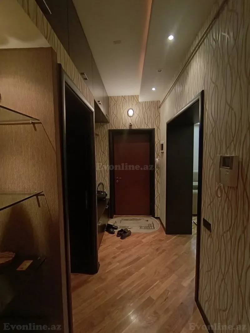 Satılır 3 otaqlı Mənzil Köhnə tikili 70 m² Sahil m. - şəkil 12