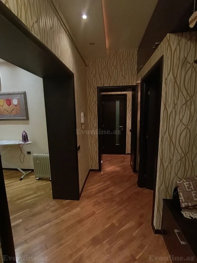 Satılır 3 otaqlı Mənzil Köhnə tikili 70 m² Sahil m. - şəkil 13