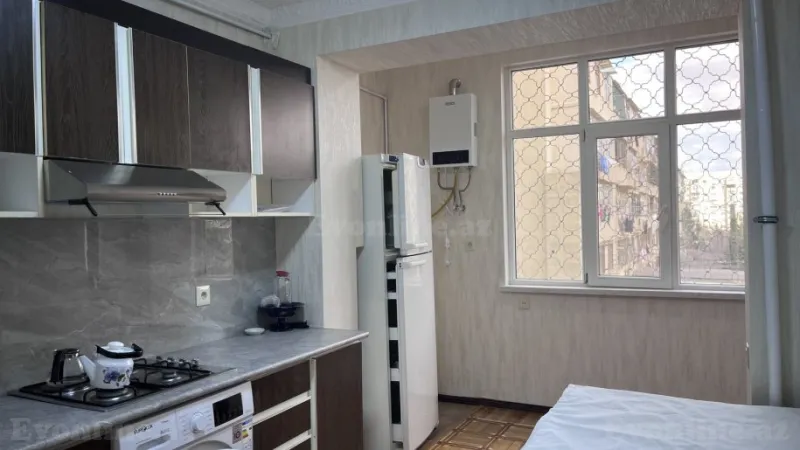 Kirayə verilir 3 otaqlı Mənzil Köhnə tikili 100 m² Xalqlar Dostluğu m. - şəkil 2