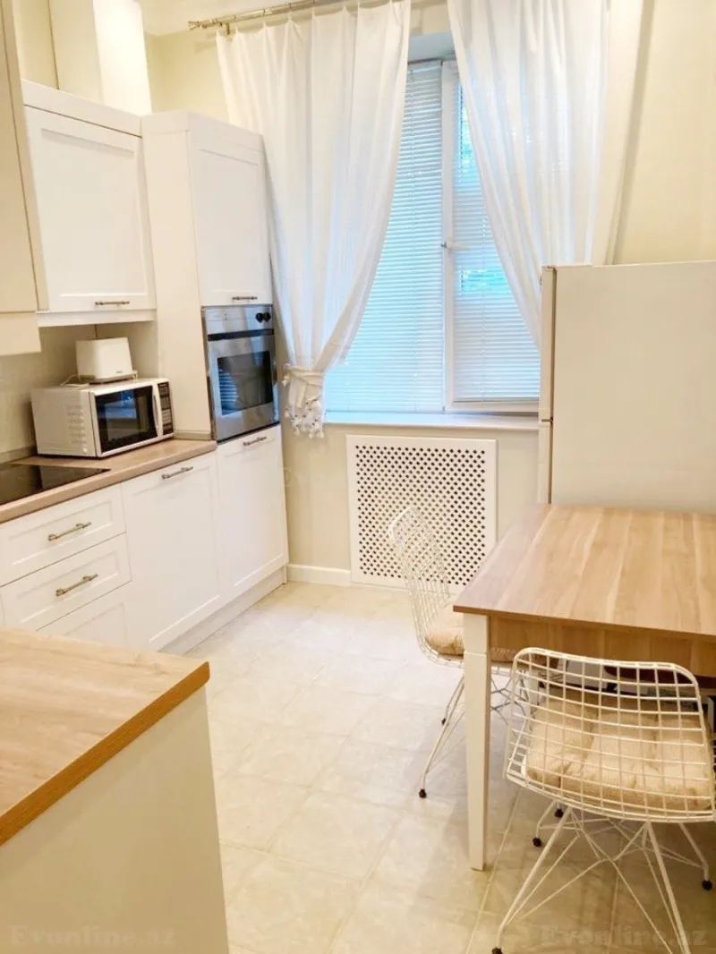 Kirayə verilir 2 otaqlı Mənzil Köhnə tikili 58 m² İçərişəhər m. - şəkil 8