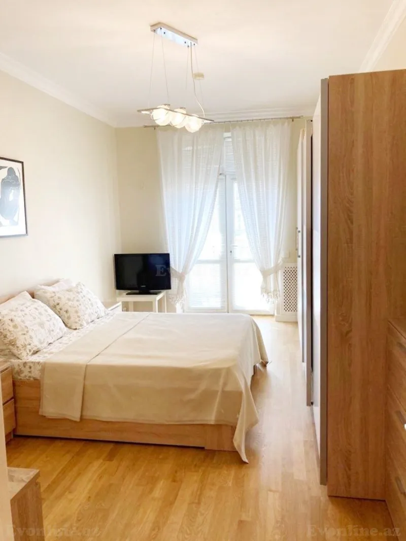 Kirayə verilir 2 otaqlı Mənzil Köhnə tikili 58 m² İçərişəhər m. - şəkil 16