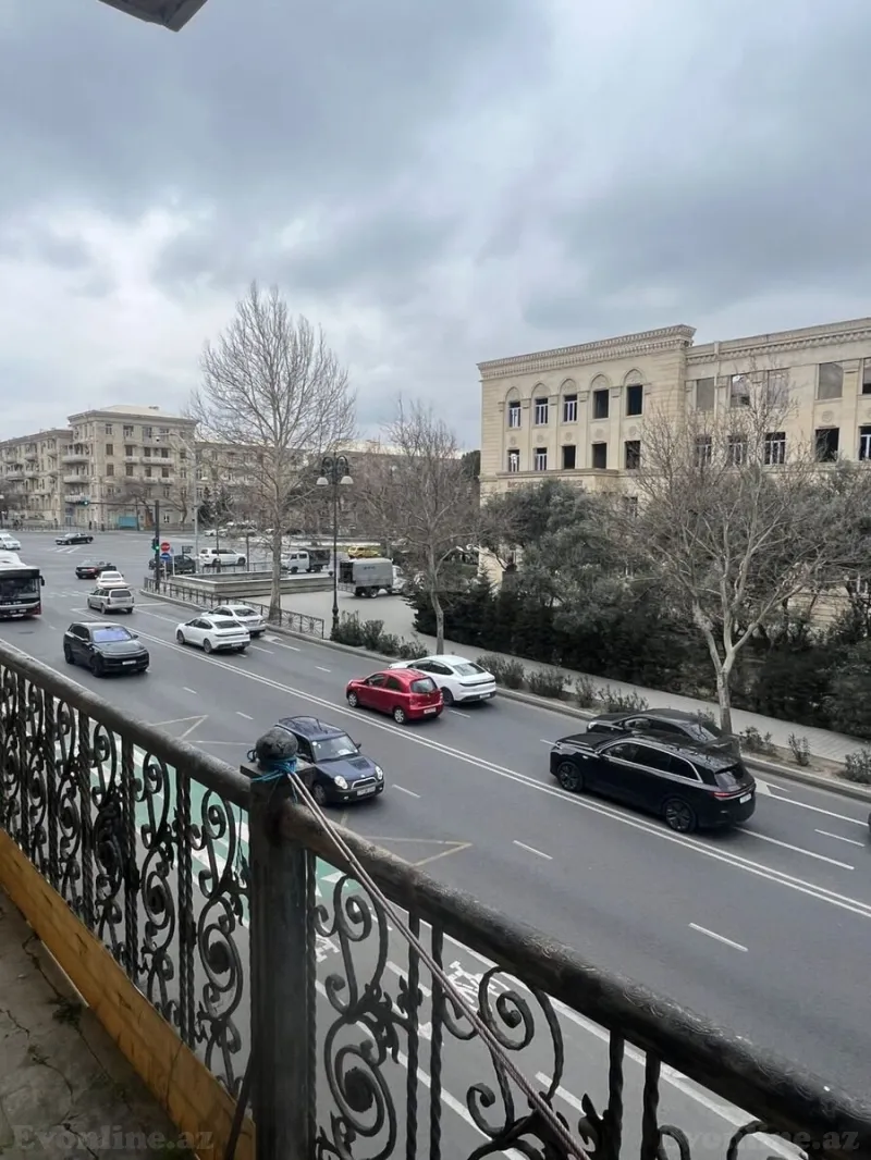 Satılır 3 otaqlı Mənzil Köhnə tikili 70 m² İçərişəhər m. - şəkil 11