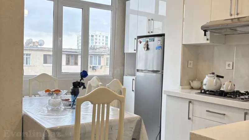 Satılır 2 otaqlı Mənzil Köhnə tikili 65 m² 7-ci mikrorayon