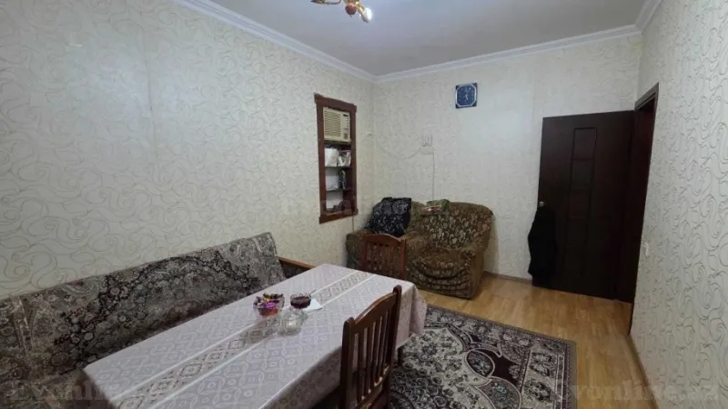 Satılır 2 otaqlı Mənzil Köhnə tikili 60 m² 7-ci mikrorayon - şəkil 2
