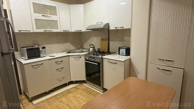 Satılır 4 otaqlı Mənzil Köhnə tikili 100 m² 4-cü mikrorayon - şəkil 12