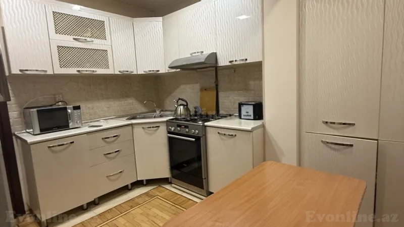 Satılır 4 otaqlı Mənzil Köhnə tikili 100 m² 4-cü mikrorayon - şəkil 13