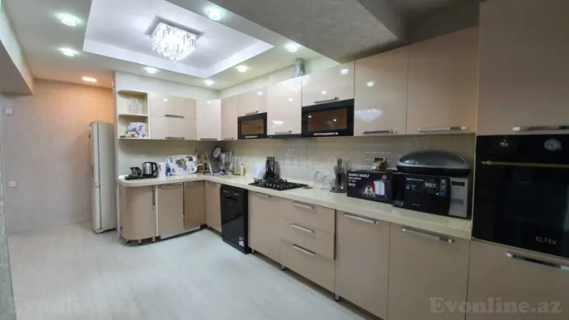 Kirayə verilir 3 otaqlı Mənzil Köhnə tikili 105 m² 28 May m. - şəkil 13