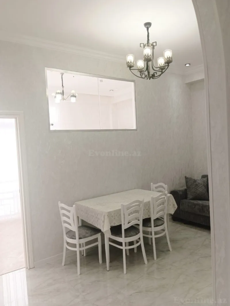 Kirayə verilir 3 otaqlı Mənzil Yeni tikili 70 m² 8 Noyabr m.