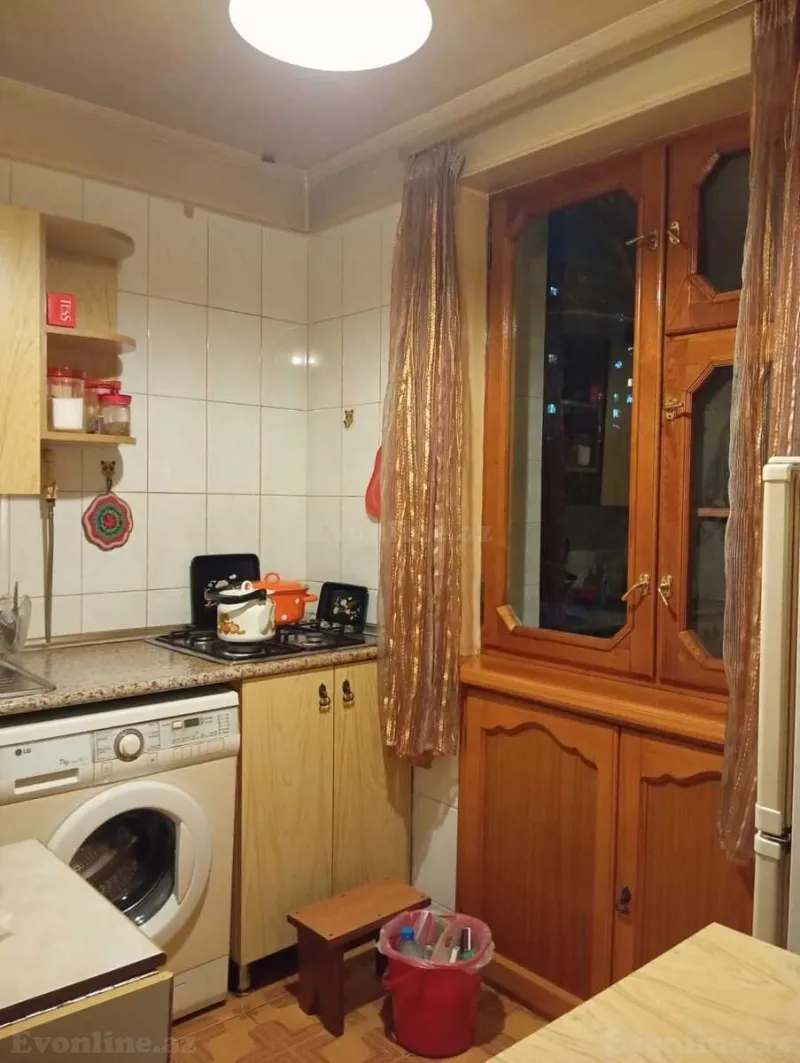 Satılır 2 otaqlı Mənzil Köhnə tikili 45 m² Neftçilər m. - şəkil 13