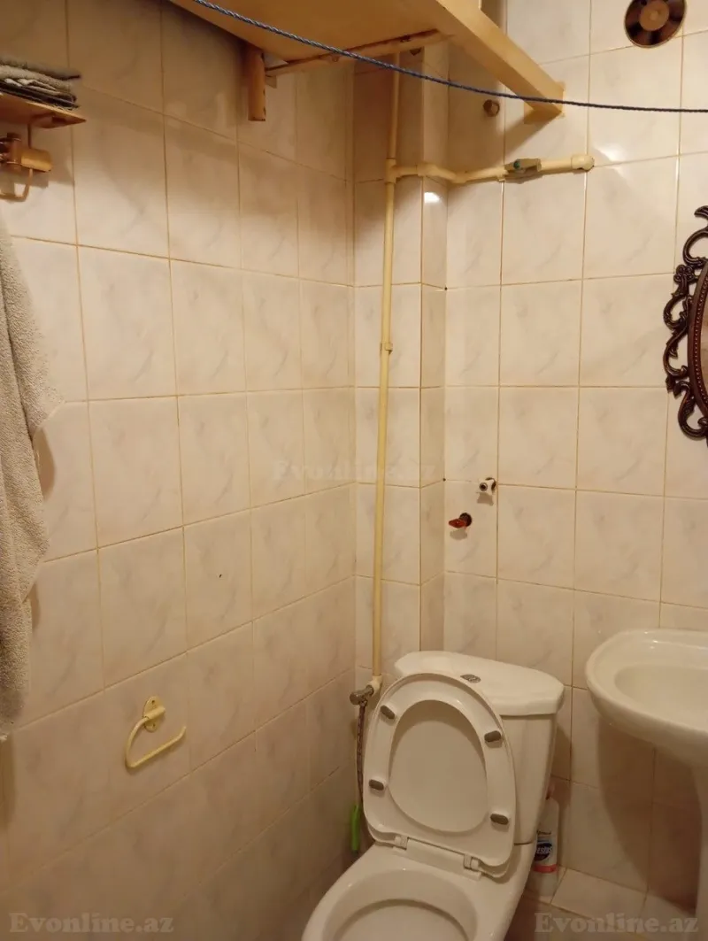 Satılır 2 otaqlı Mənzil Köhnə tikili 45 m² Neftçilər m. - şəkil 19