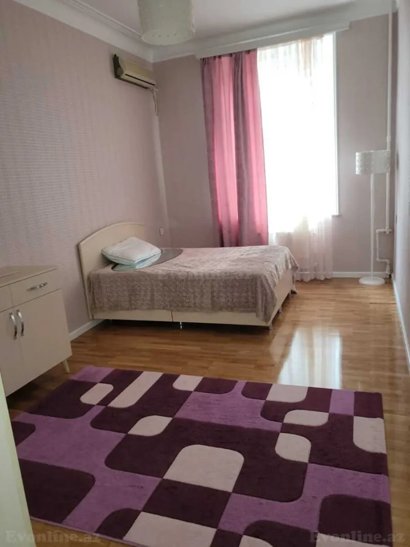 Satılır 3 otaqlı Mənzil Köhnə tikili 90 m² 28 May m. - şəkil 2