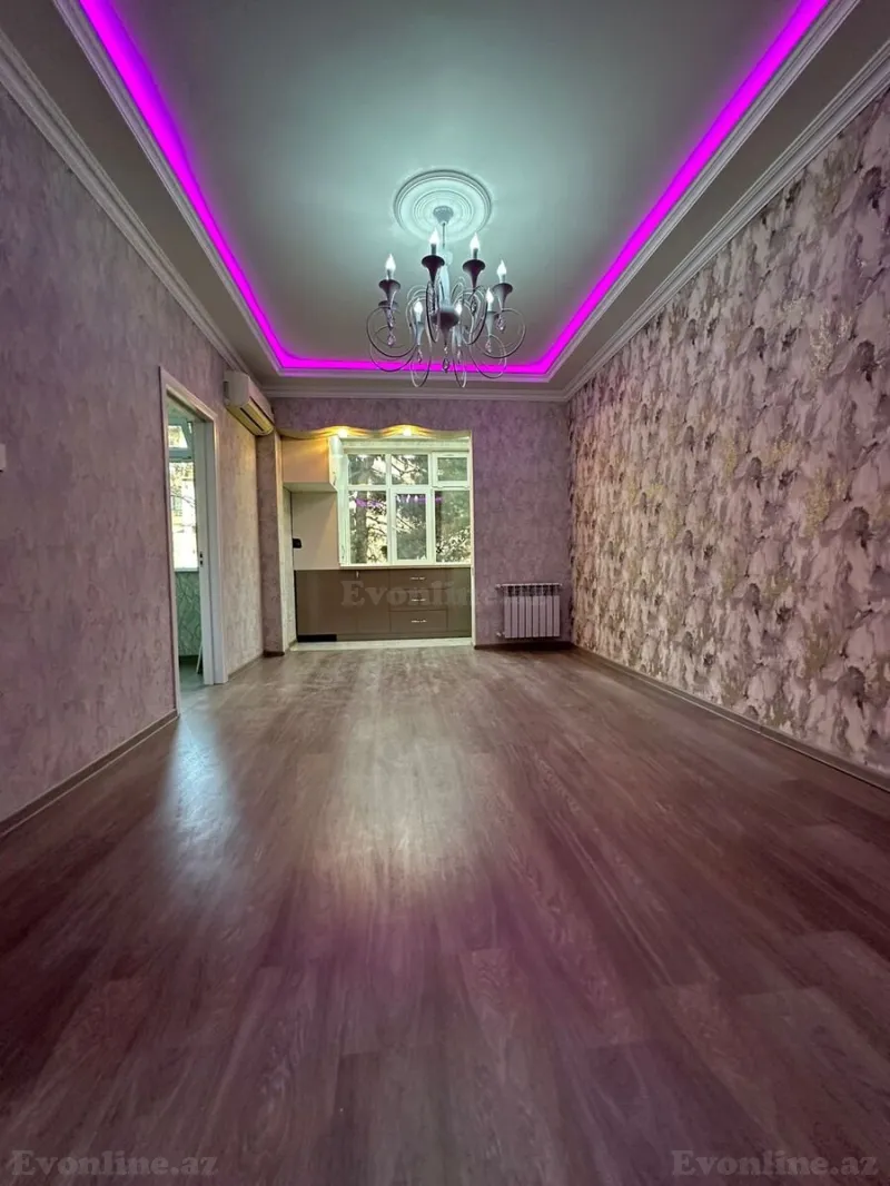 Satılır 2 otaqlı Mənzil Köhnə tikili 49 m² 2-ci mikrorayon