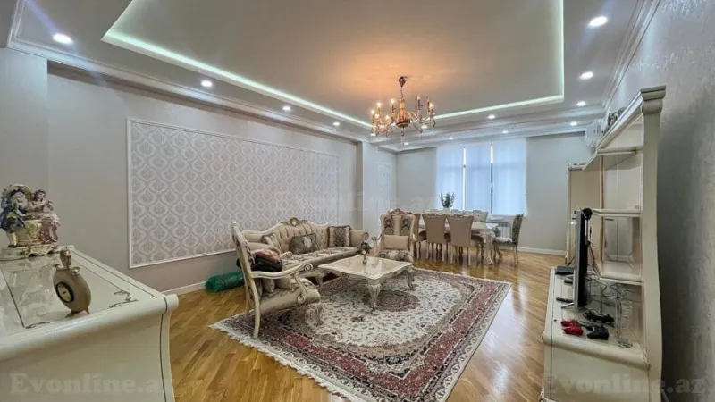 Kirayə verilir 3 otaqlı Mənzil Yeni tikili 160 m² Nərimanov r.