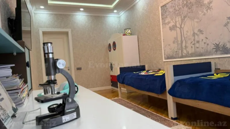 Kirayə verilir 3 otaqlı Mənzil Yeni tikili 160 m² Nərimanov r. - şəkil 8