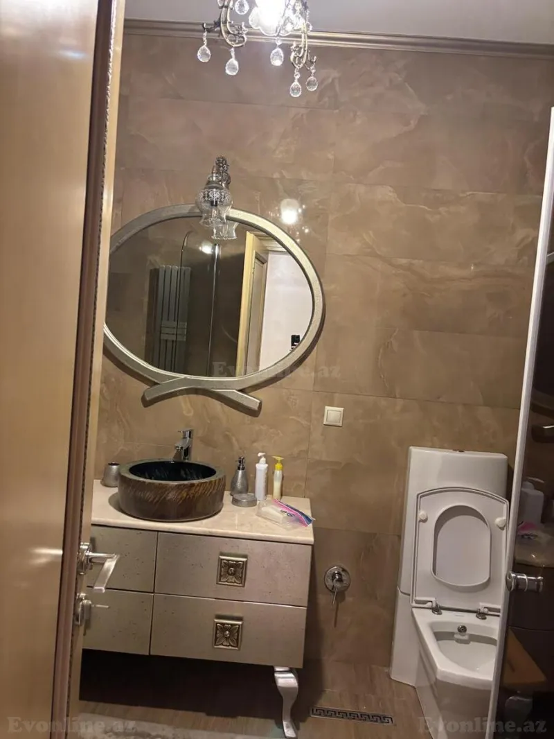 Kirayə verilir 3 otaqlı Mənzil Yeni tikili 170 m² İçərişəhər m. - şəkil 15