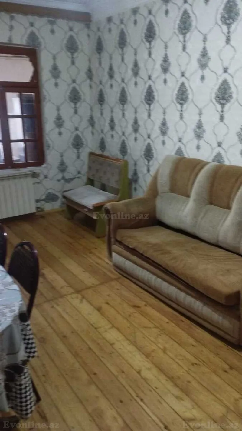 4 otaqlı Mənzil 80 m² Suraxanı r. Kirayə verilir