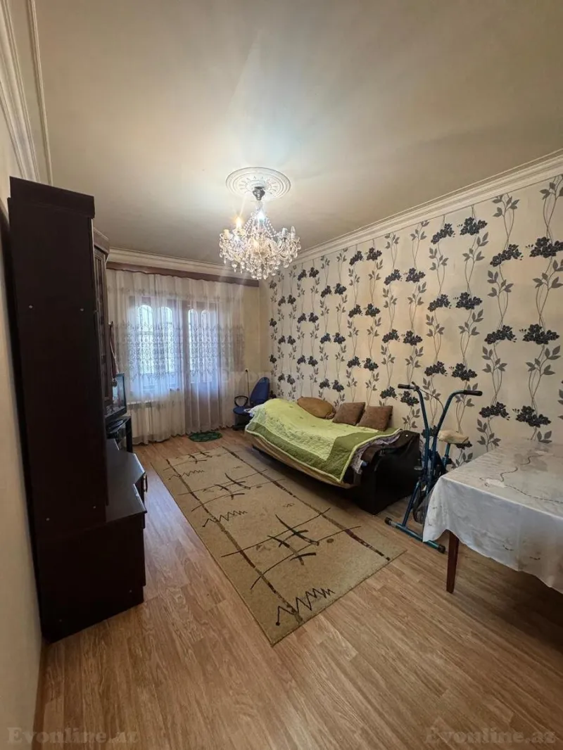 Satılır 4 otaqlı Mənzil Köhnə tikili 100 m² Yeni Yasamal - şəkil 3