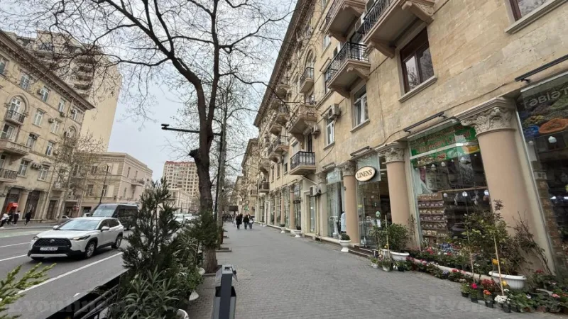 Satılır 3 otaqlı Mənzil Köhnə tikili 100 m² Nizami m. - şəkil 3