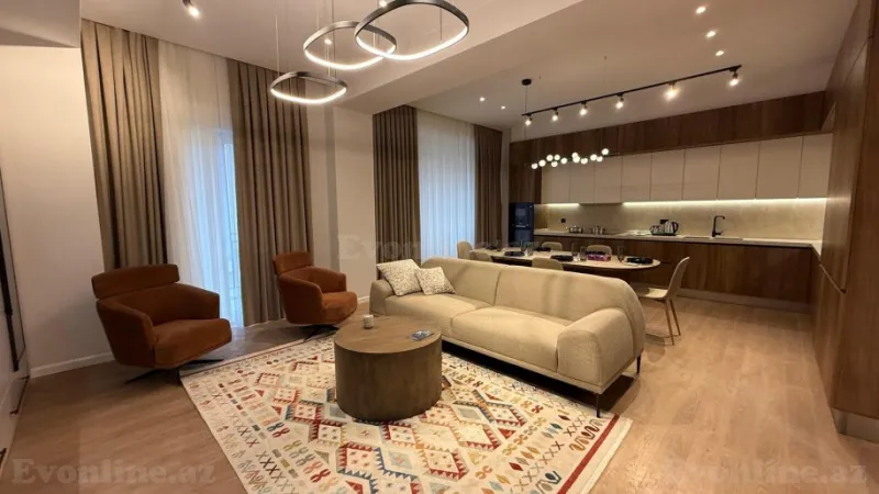 Kirayə verilir 3 otaqlı Mənzil Yeni tikili 135 m² Xətai r. - şəkil 2