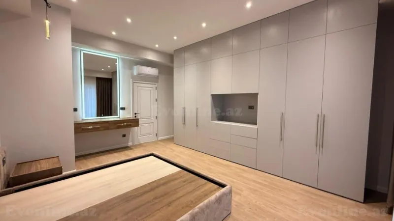 Kirayə verilir 3 otaqlı Mənzil Yeni tikili 135 m² Xətai r. - şəkil 17