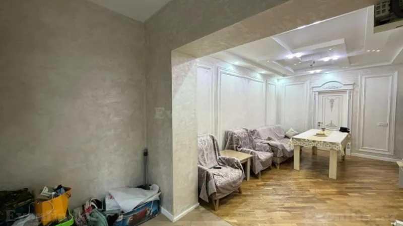 Satılır 2 otaqlı Mənzil Köhnə tikili 55 m² 8-ci kilometr - şəkil 4