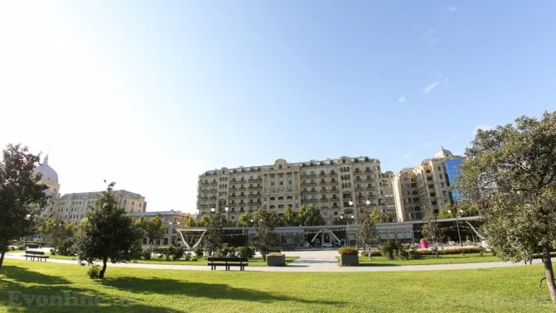 Satılır 6 otaqlı Mənzil Yeni tikili 275 m² 28 May m. - şəkil 2