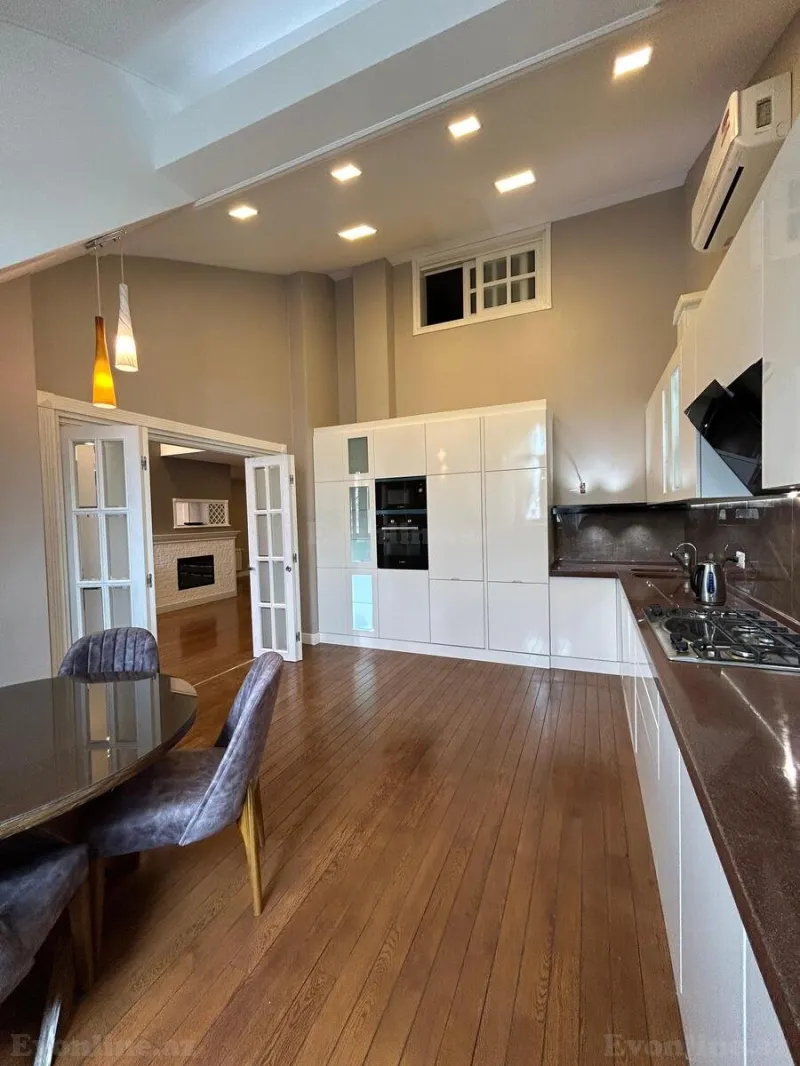 Satılır 6 otaqlı Mənzil Yeni tikili 275 m² 28 May m. - şəkil 21