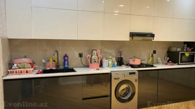 Kirayə verilir 3 otaqlı Mənzil Yeni tikili 90 m² İnşaatçılar m. - şəkil 2