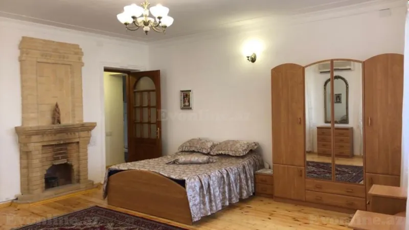 Kirayə verilir 3 otaqlı Mənzil Köhnə tikili 150 m² İçərişəhər m. - şəkil 8