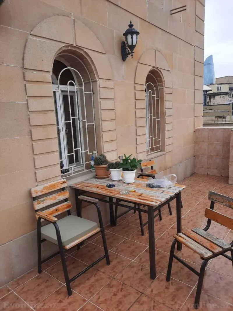 Kirayə verilir 3 otaqlı Mənzil Köhnə tikili 150 m² İçərişəhər m. - şəkil 15
