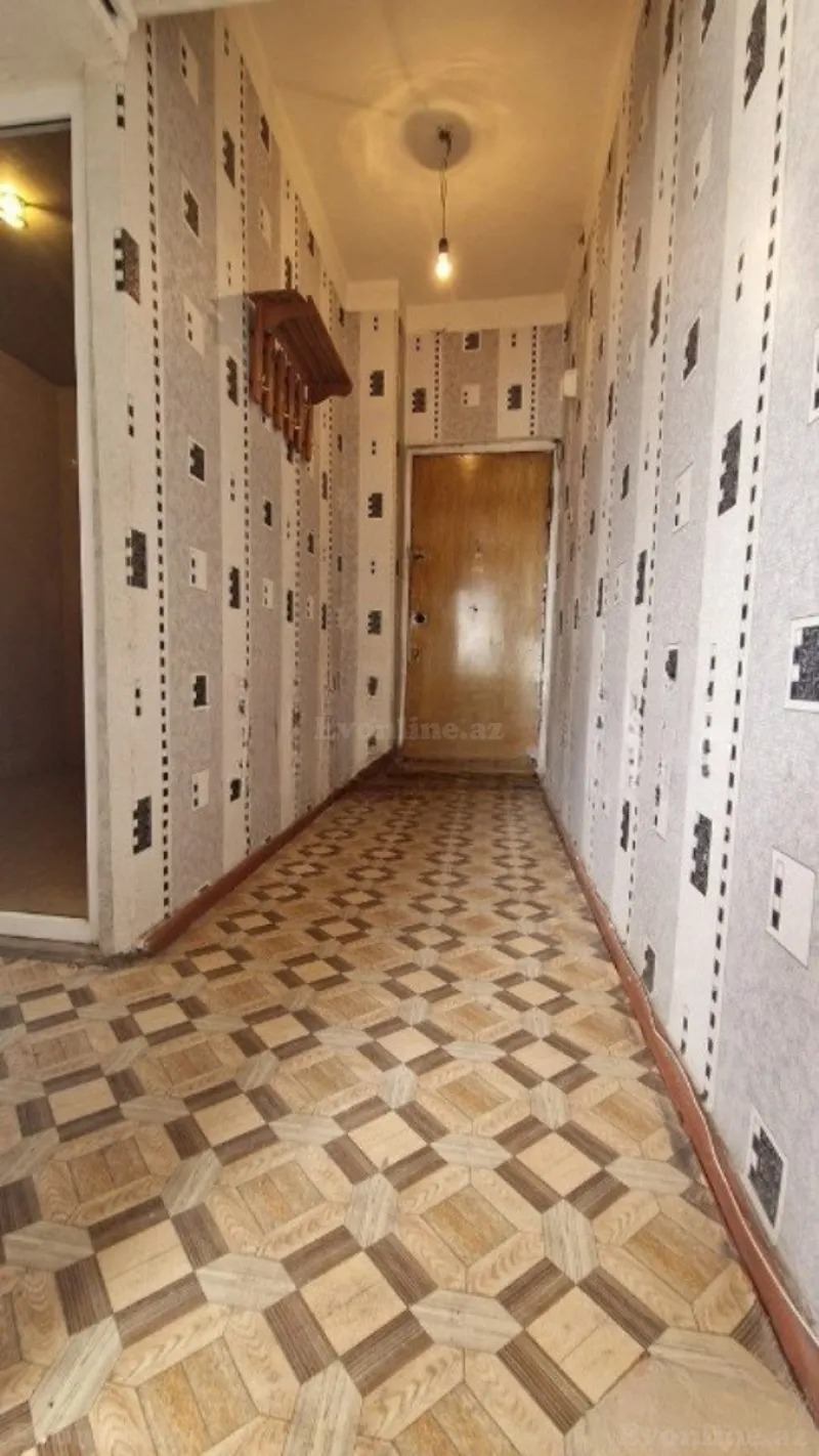 Satılır 2 otaqlı Mənzil Köhnə tikili 45 m² 8-ci mikrorayon