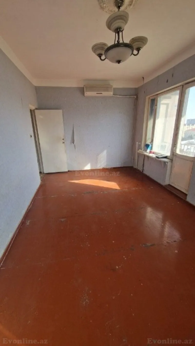 Satılır 2 otaqlı Mənzil Köhnə tikili 45 m² 8-ci mikrorayon - şəkil 4