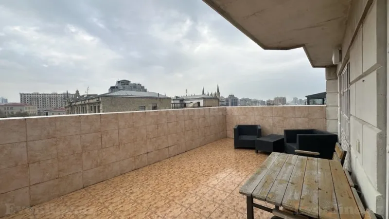 Kirayə verilir 3 otaqlı Mənzil Köhnə tikili 100 m² İçərişəhər m. - şəkil 9