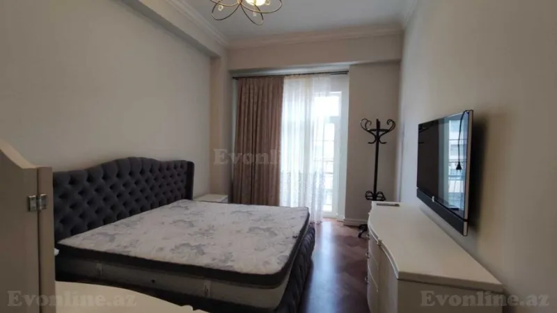 Kirayə verilir 3 otaqlı Mənzil Yeni tikili 145 m² Xətai r. - şəkil 9