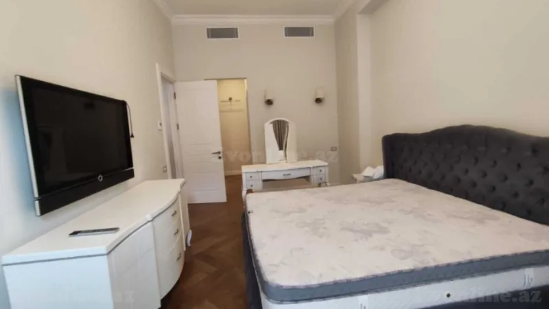 Kirayə verilir 3 otaqlı Mənzil Yeni tikili 145 m² Xətai r. - şəkil 10