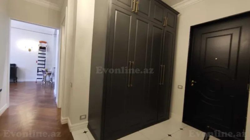 Kirayə verilir 3 otaqlı Mənzil Yeni tikili 145 m² Xətai r. - şəkil 17