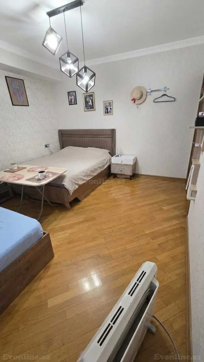 Satılır 4 otaqlı Mənzil Yeni tikili 90 m² Azadlıq prospekti m. - şəkil 7